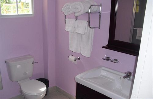 Piarco Village Suites ภายนอก รูปภาพ