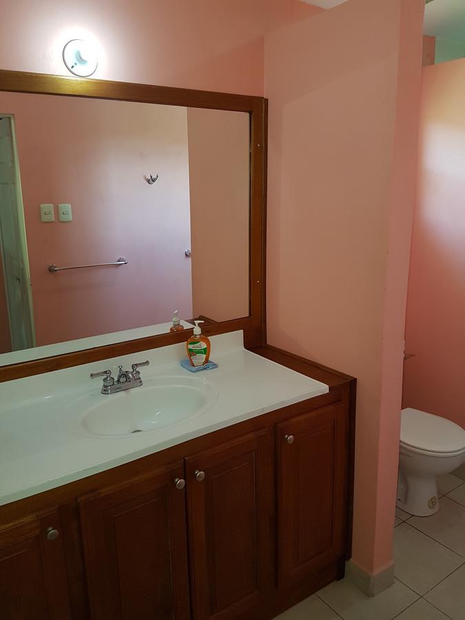 Piarco Village Suites ภายนอก รูปภาพ