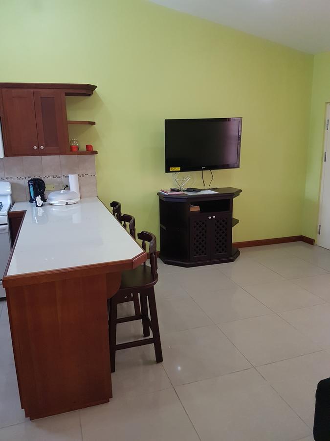 Piarco Village Suites ภายนอก รูปภาพ